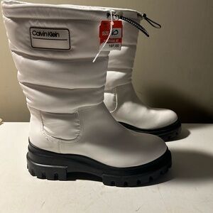 white Calvin Klein boots pull string skid resistant soles size 10 NWT